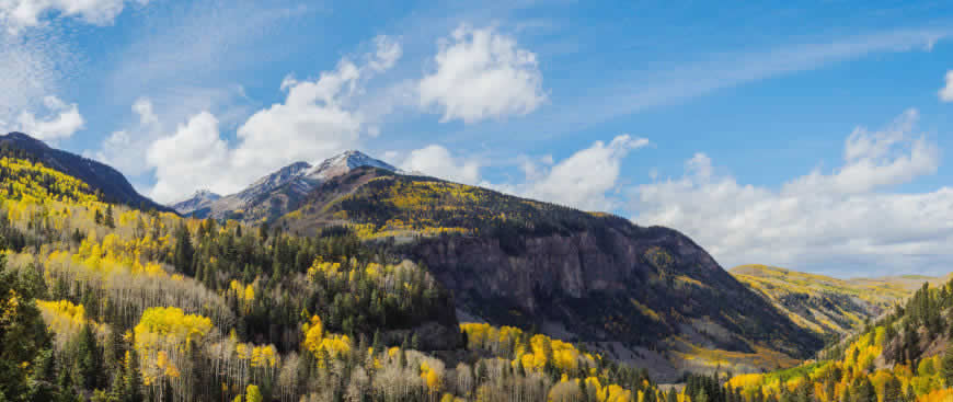 美国科罗拉多州 山脉 森林 蓝天 白云高清壁纸图片 5120x2160