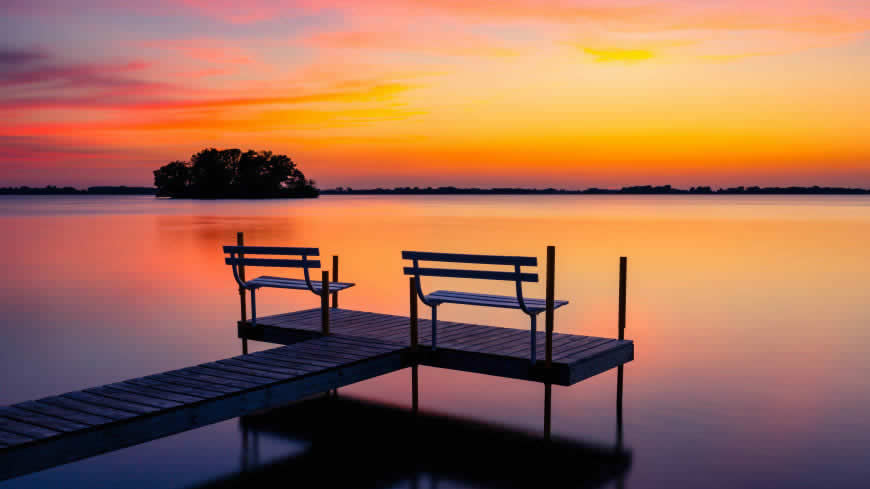 夕阳 晚霞 湖泊 码头高清壁纸图片 5120x2880