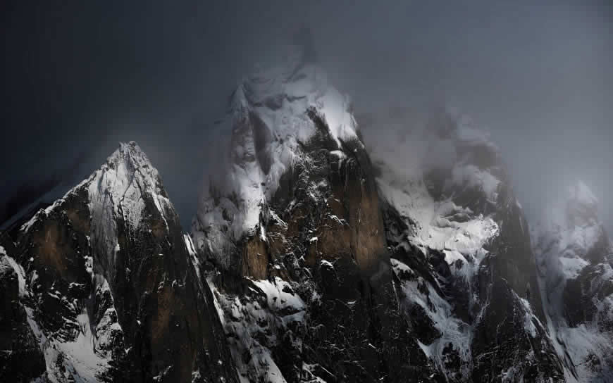 奥吉尔维山脉 雪山 山峰高清壁纸图片 3840x2400