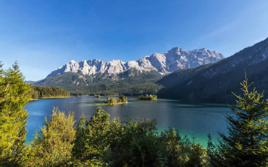 德国楚格峰山脚下的艾布湖风景高清壁纸图片 3840x2400