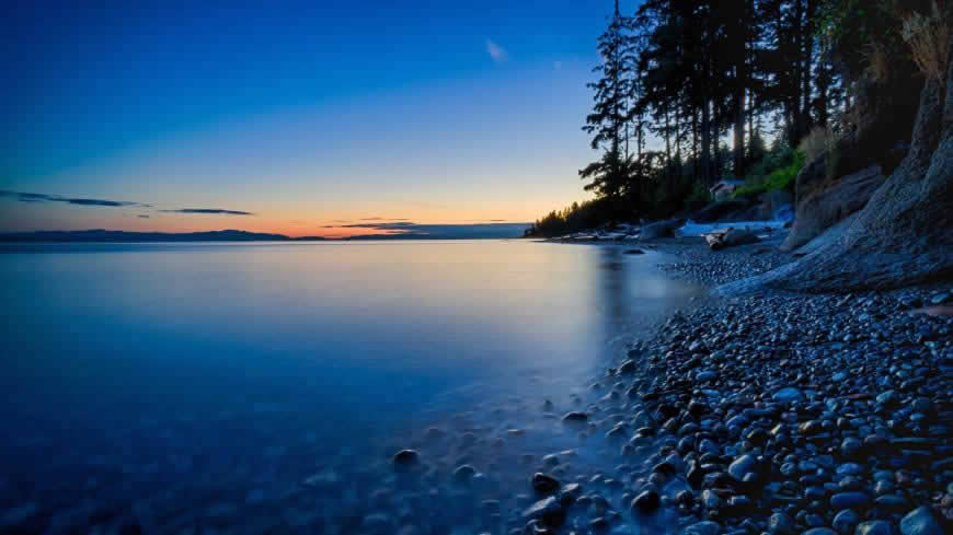 黄昏的湖畔风景高清壁纸图片 3840x2160