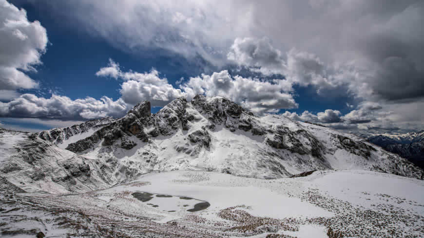 意大利白云石山冬天雪景高清壁纸图片 5120x2880