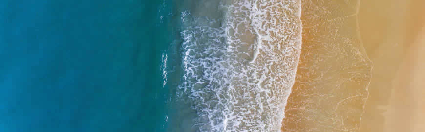 沙滩海浪鸟瞰图高清壁纸图片 3840x1200