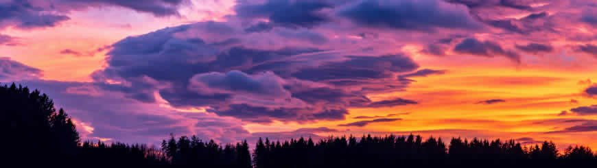 美丽的云朵和晚霞高清壁纸图片 3840x1080