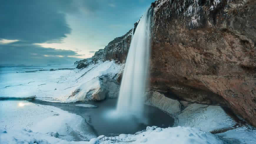 瀑布 雪景高清壁纸图片 7680x4320