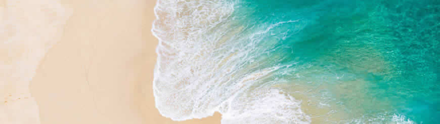 巴厘岛精灵沙滩高清壁纸图片 3840x1080