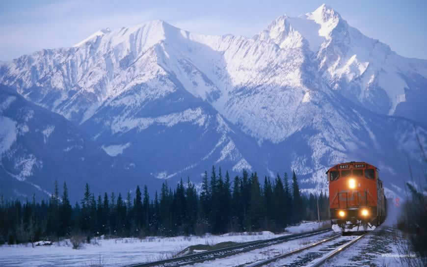 雪山 火车高清壁纸图片 1440x900