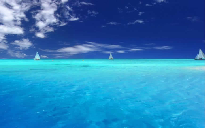 蓝色海洋天空风景高清壁纸图片 2560x1600