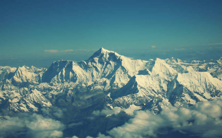 珠穆朗玛峰山顶天空风景高清壁纸图片 2560x1600