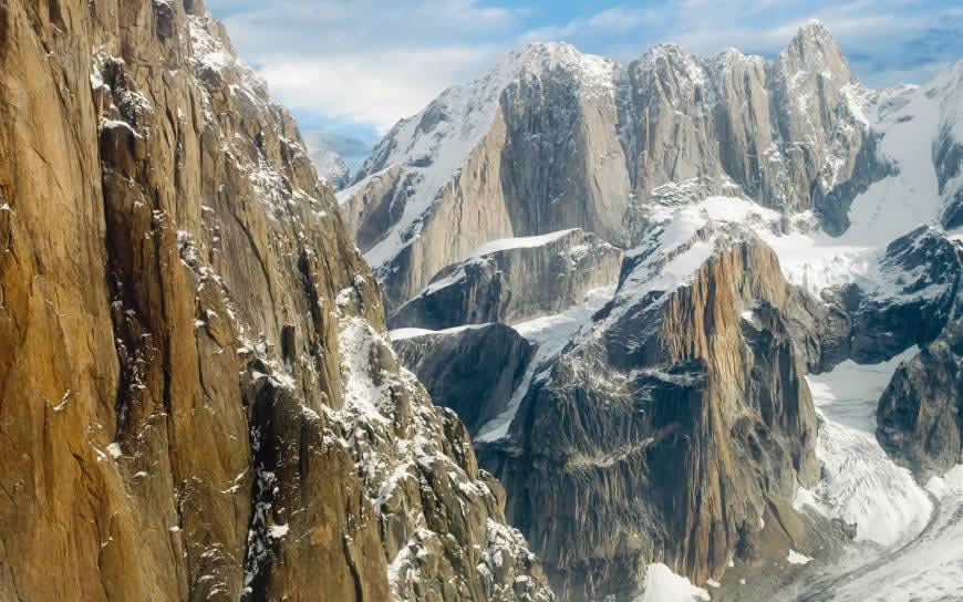 高山上的奇美雪景高清壁纸图片 2560x1600