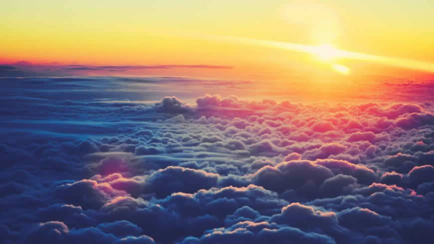 天空中的云海和太阳高清壁纸图片 1920x1080
