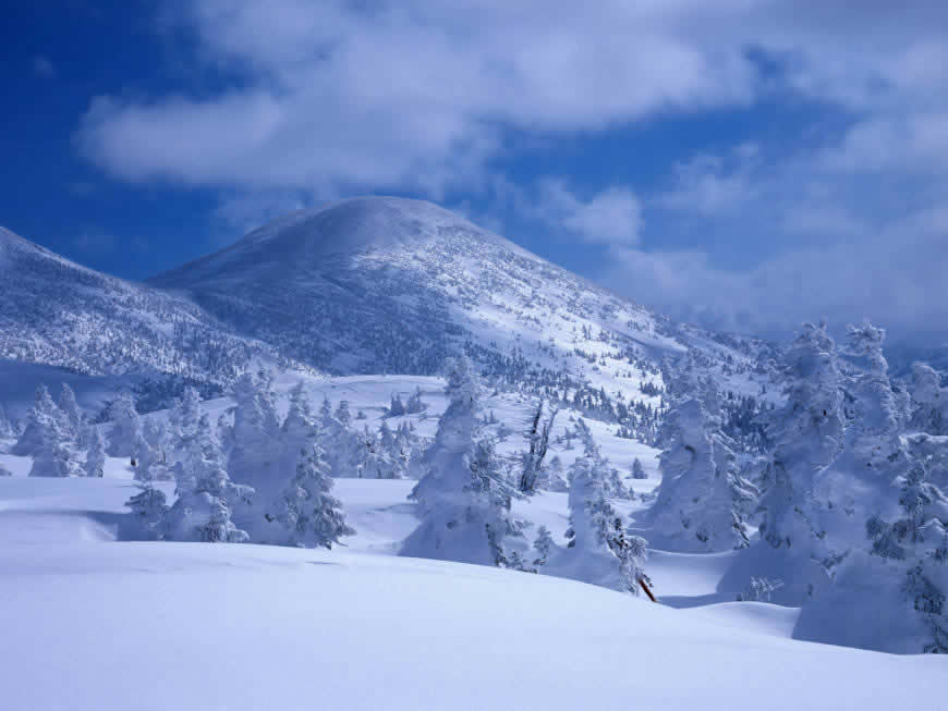 美丽的雪山高清壁纸图片 1600x1200