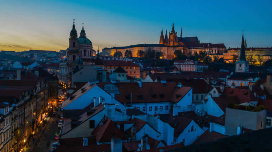 傍晚的布拉格建筑风景高清壁纸图片 3840x2160