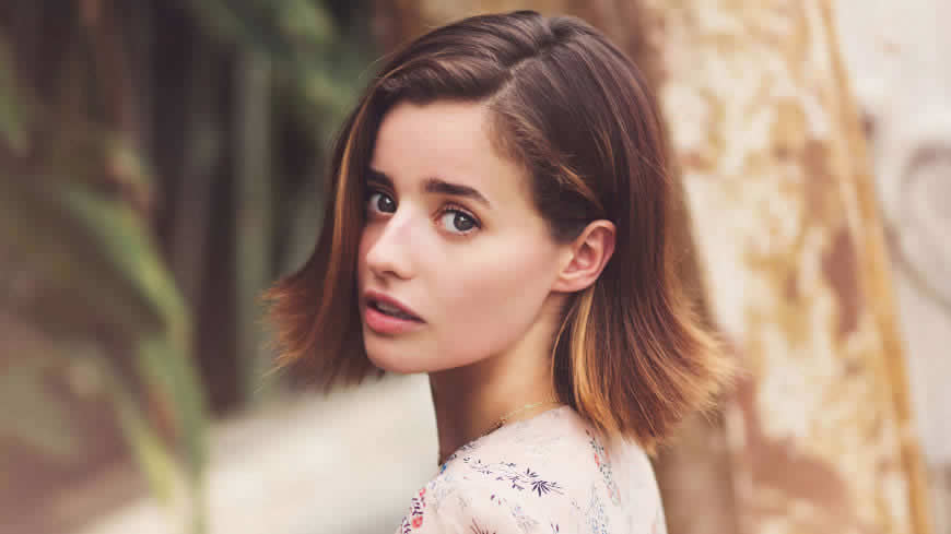 霍莉·厄尔(Holly Earl)高清壁纸图片 3840x2160