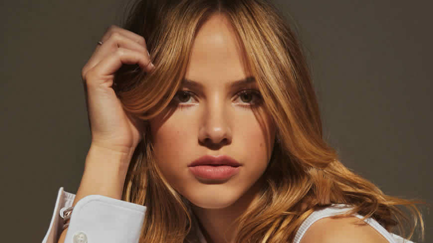 豪斯顿·塞奇(Halston Sage)高清壁纸图片 3840x2160