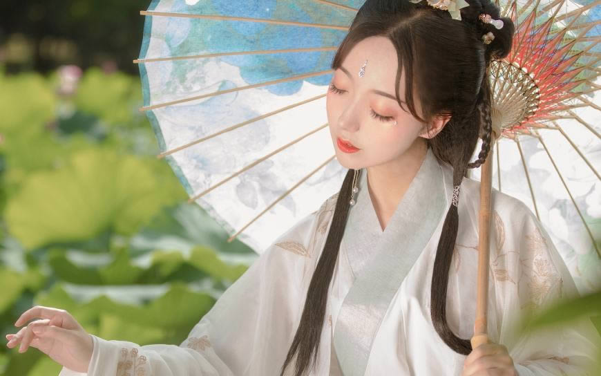 温婉动人古装美女写真高清壁纸图片 1920x1200