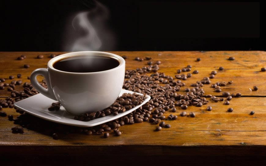 咖啡与咖啡豆高清壁纸图片 1680x1050