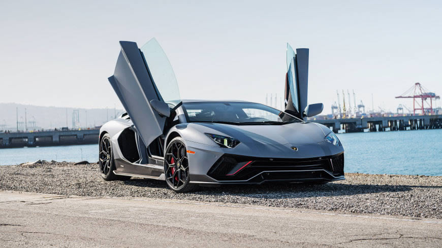 2022款兰博基尼Aventador LP 780-4 Ultimae高清壁纸图片 7680x4320