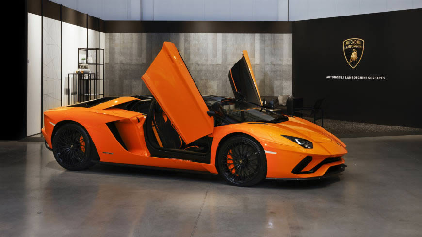 2022款橙色兰博基尼Aventador超级跑车高清壁纸图片 5120x2880