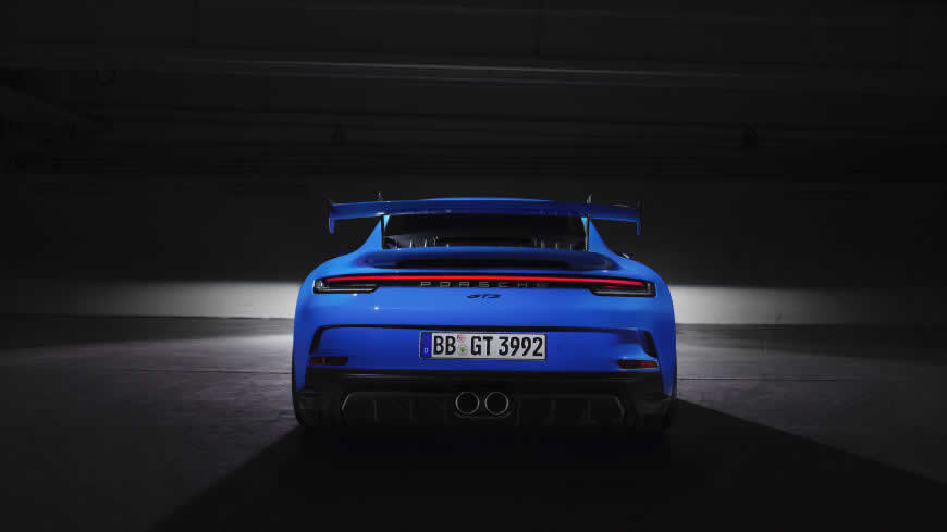 2021款蓝色保时捷911 GT3高清壁纸图片 3840x2160