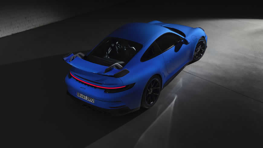 2021款蓝色保时捷911 GT3高清壁纸图片 3840x2160