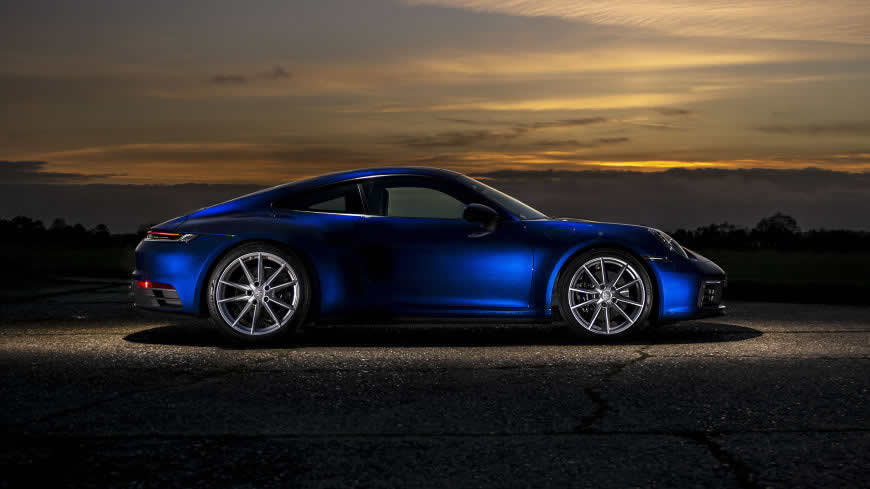 2020款蓝色保时捷911 Carrera S MT高清壁纸图片 3840x2160