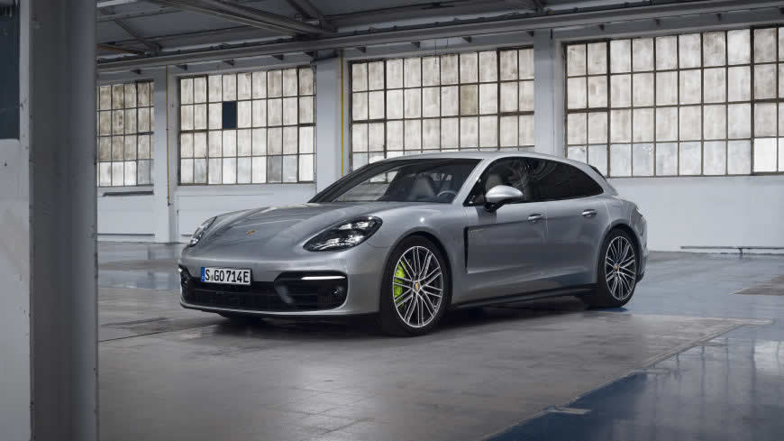 保时捷Panamera 4 E-Hybrid Sport Turismo高清壁纸图片 3840x2160