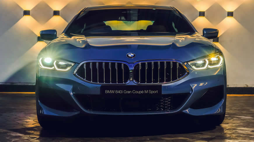 2020款蓝色宝马840i Gran Coupe M Sport高清壁纸图片 3840x2160