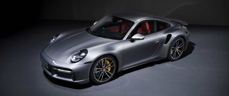 2020款银色保时捷911 Turbo S跑车高清壁纸图片 3440x1440