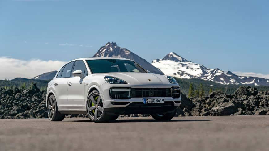 保时捷Cayenne Turbo S E-Hybrid高清壁纸图片 5120x2880