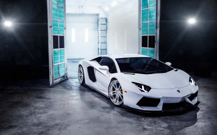 白色兰博基尼Aventador高清壁纸图片 1920x1200