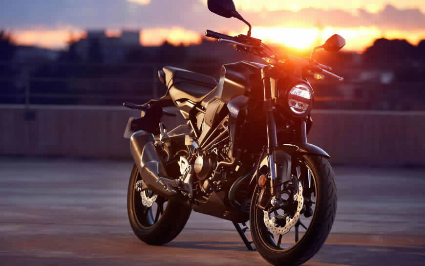 本田CB300R摩托车高清壁纸图片 3840x2400