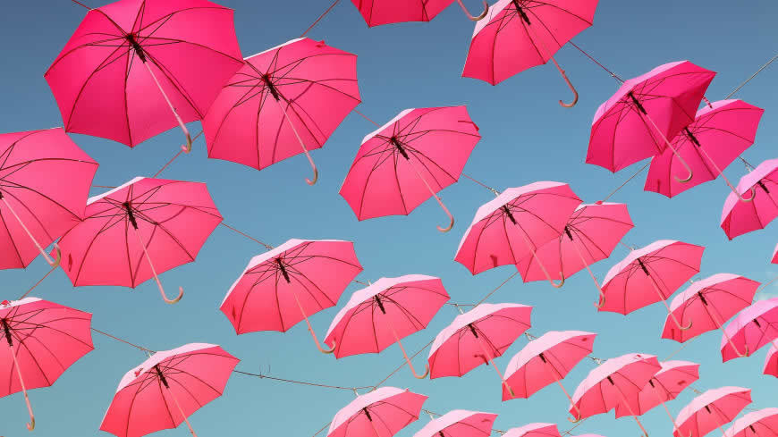 粉红色雨伞高清壁纸图片 5120x2880