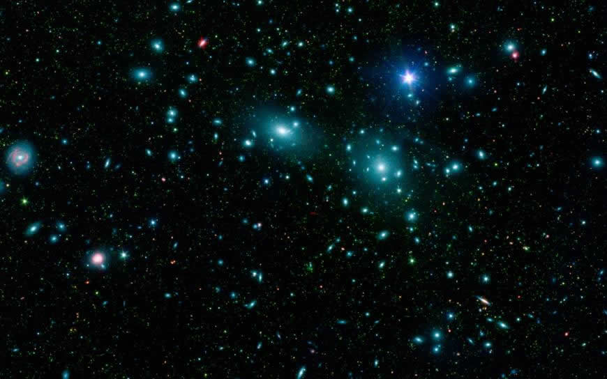 后发座星系团高清壁纸图片 2560x1600