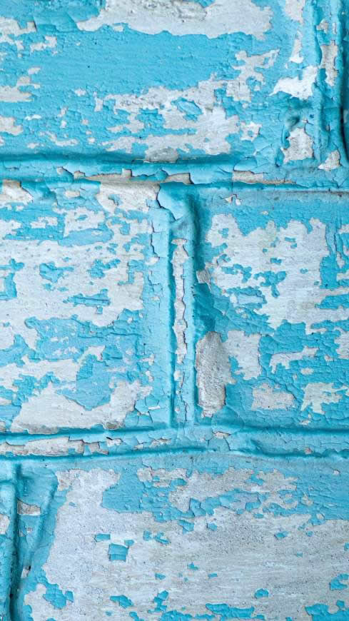 掉漆的蓝色墙壁高清壁纸图片 2160x3840