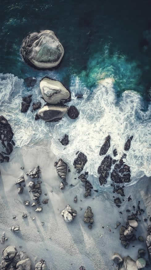 海滩 海浪 岩石高清壁纸图片 1620x2880