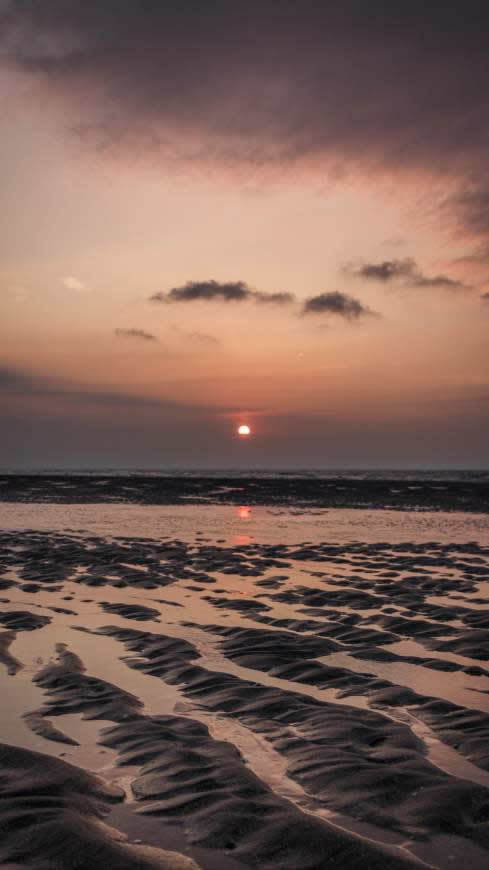 日落的海滩高清壁纸图片 2160x3840