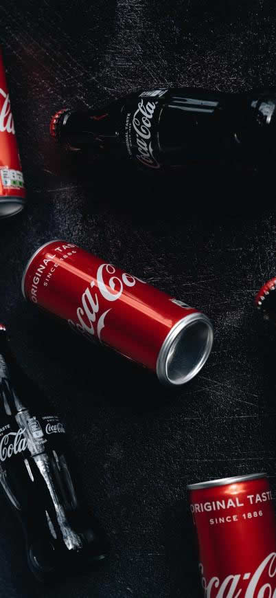 可口可乐瓶子和罐子高清壁纸图片 1242x2688