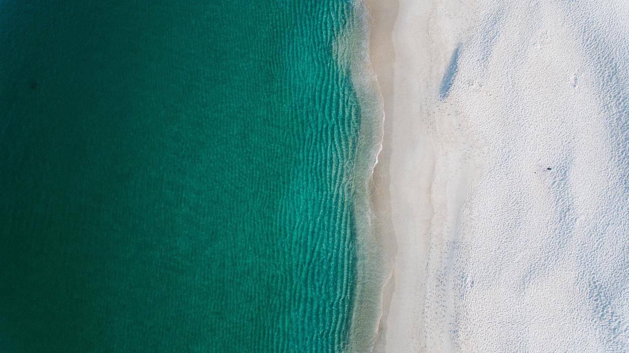 绿色的海洋,海滩,海波,4K风景壁纸