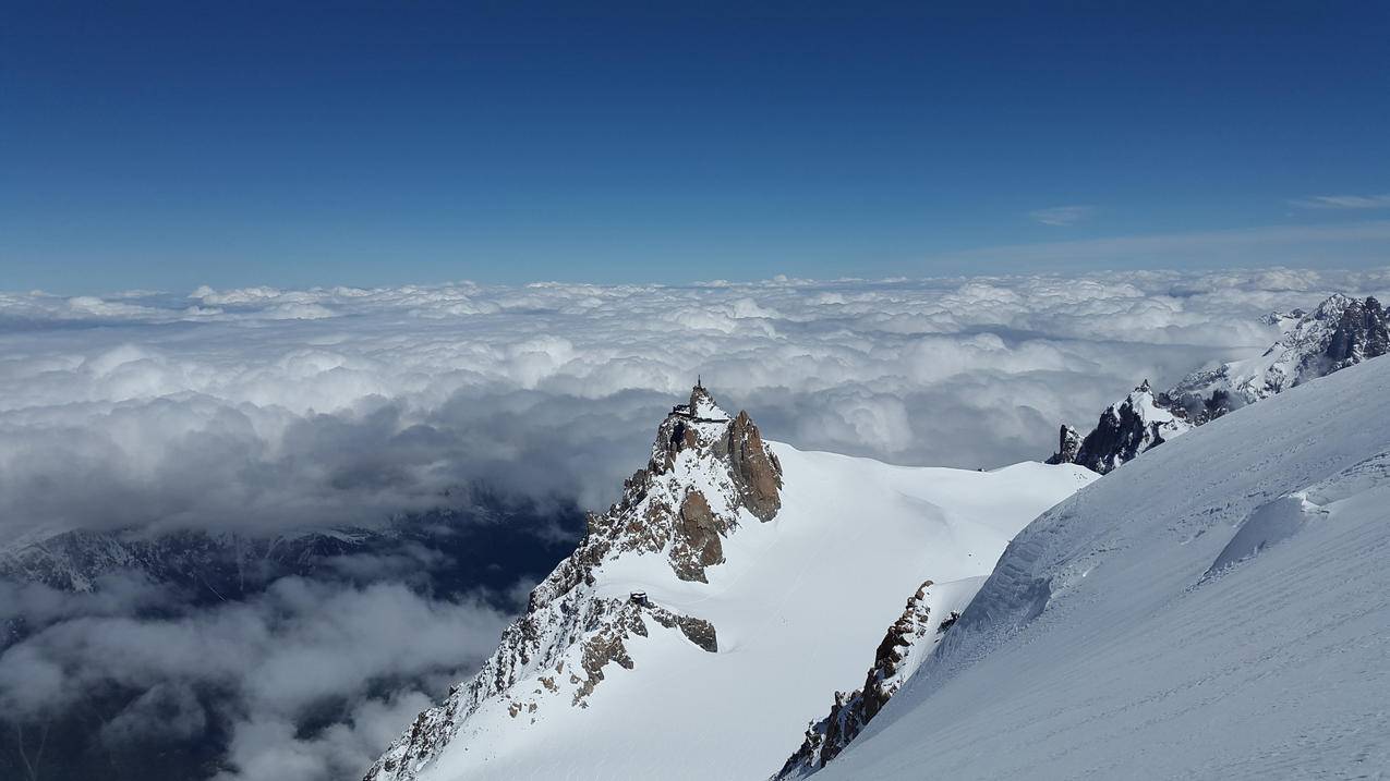 南针峰,夏蒙尼,高山,景观4K风景壁纸