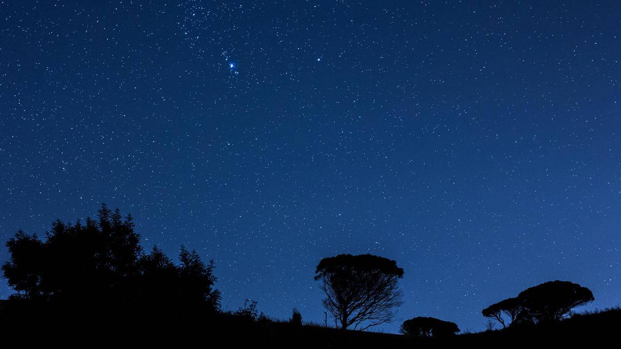 意大利西西里岛的夜空3840x2160壁纸