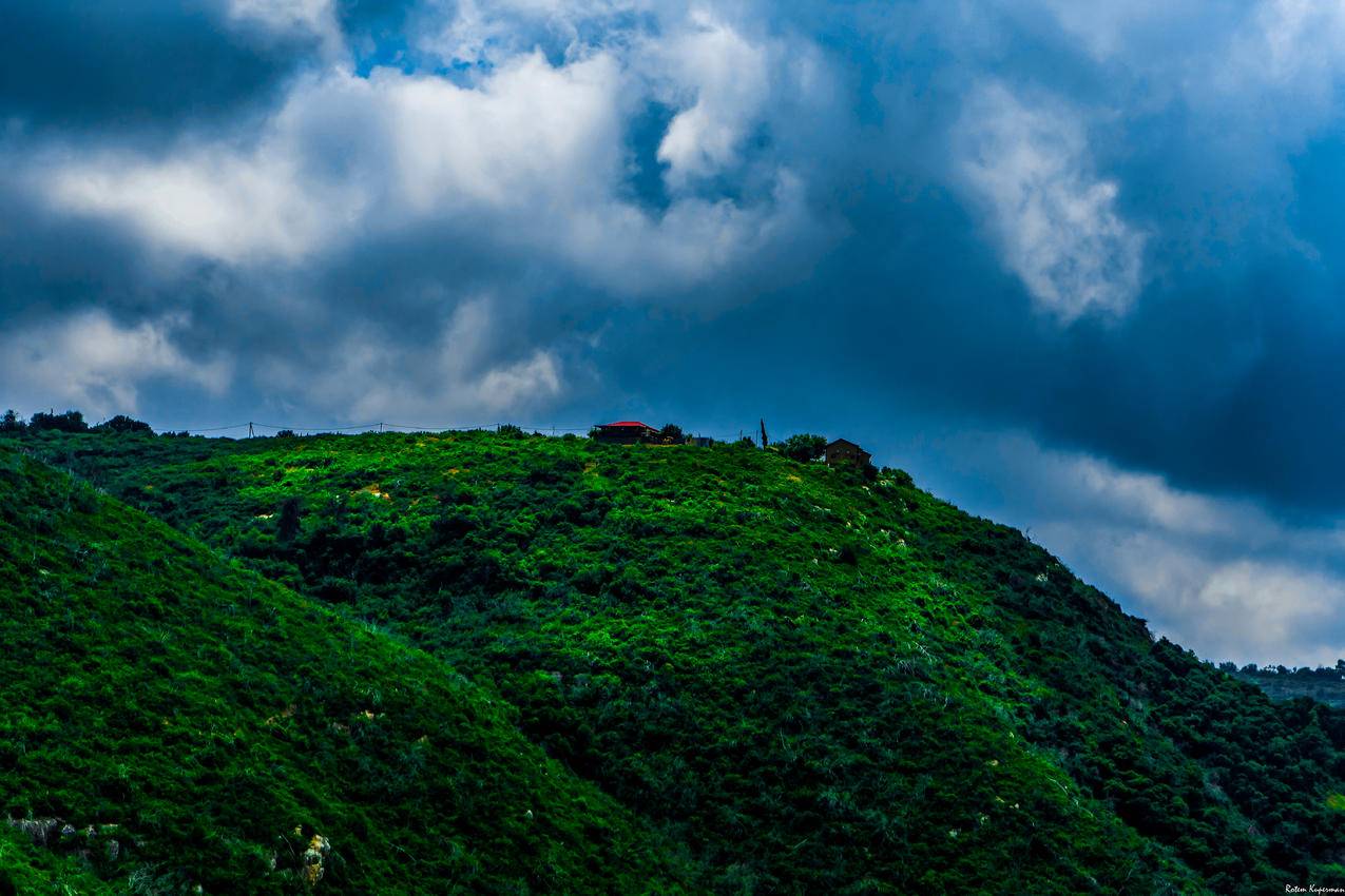 云天下的青山风景摄影