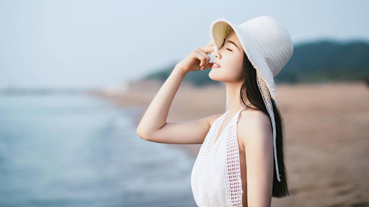 海边清纯美女,帽子,白色裙子,4K美女壁纸