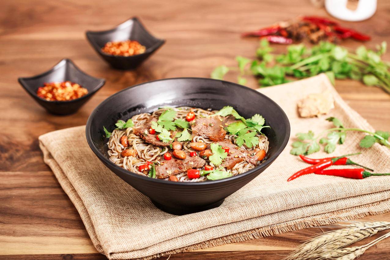 鲜味酸辣粉,4K美食高清壁纸