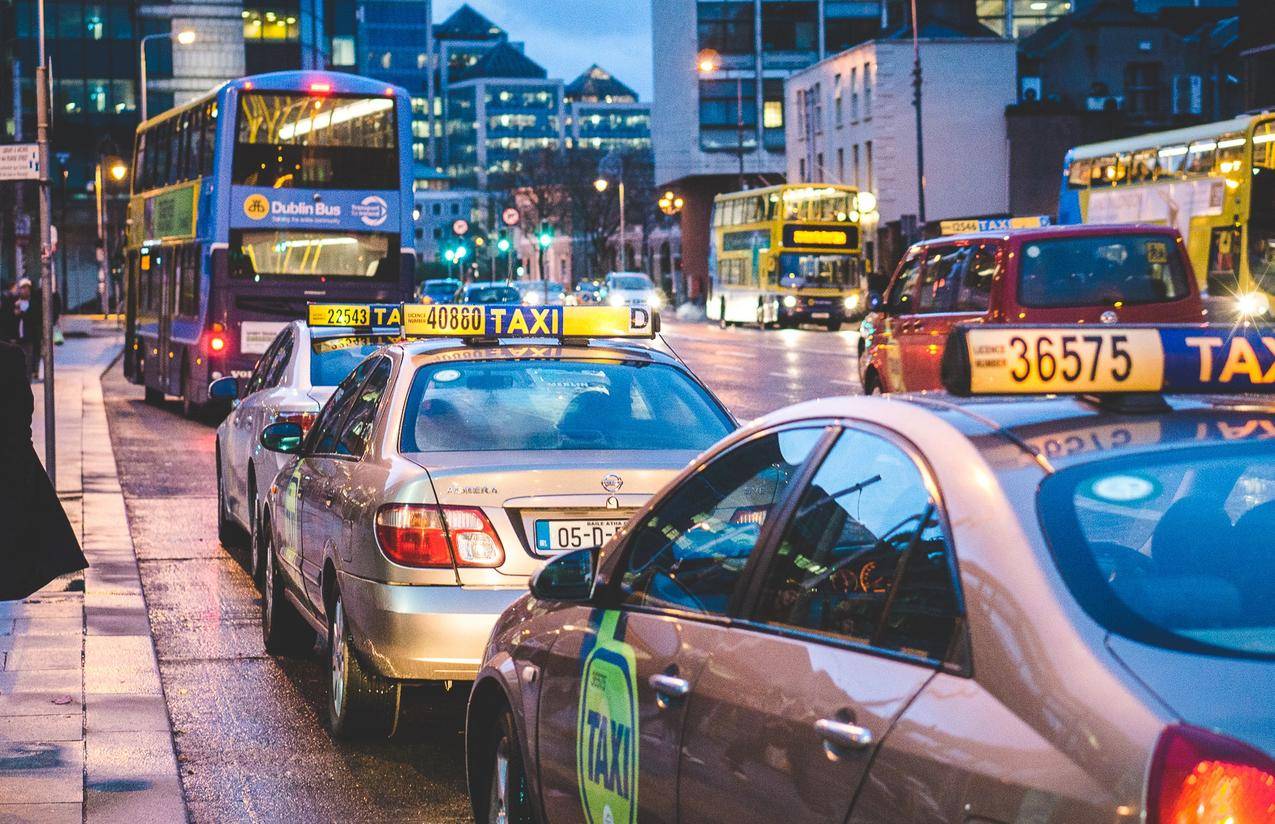 城市,汽车,道路,交通cc0可商用高清大图