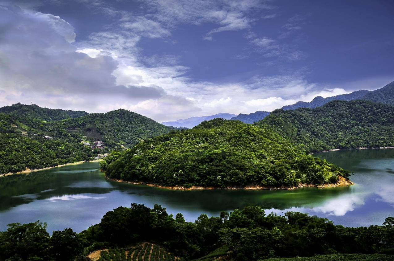 青山