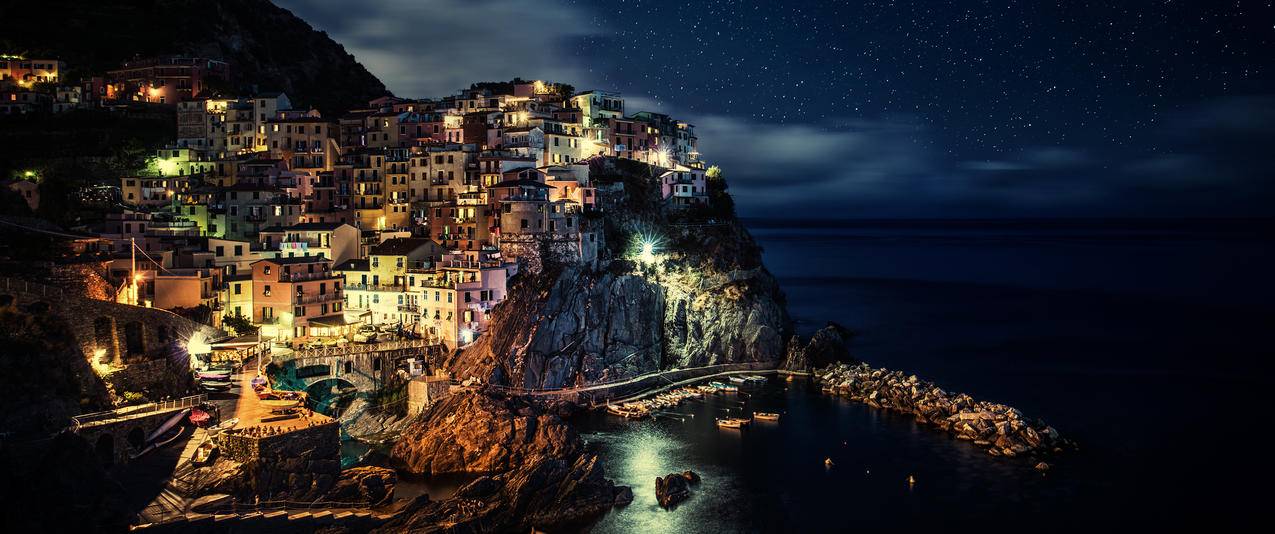 马纳罗拉的夜晚风景3440x1440壁纸
